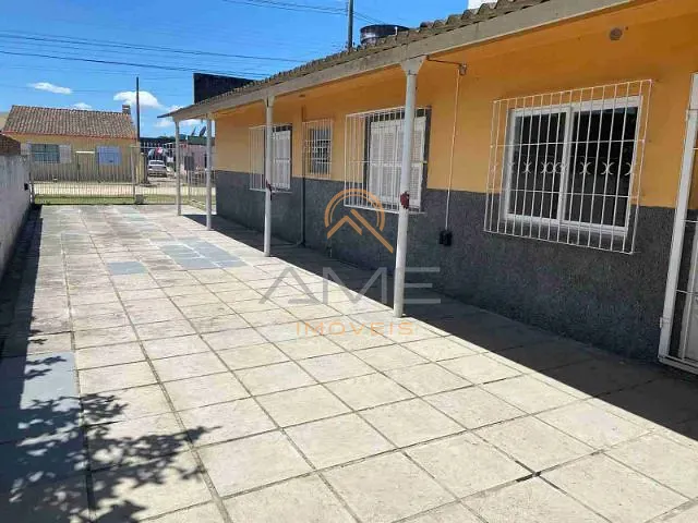 Casa 2 quartos e 1 banheiro, à venda, no bairro Três Vendas em Pelotas