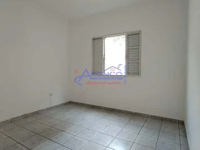 Casa com 330m² 4 quartos e 2 banheiros, à venda, no bairro Jardim América em Jacareí