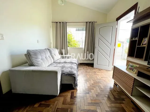 Casa com 257m² 3 quartos e 1 banheiro, à venda, no bairro São Vicente em Itajaí