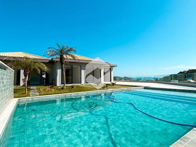 Casa com 10000m² 5 quartos e 8 banheiros, à venda, no bairro Baia Formosa em Armação dos Búzios