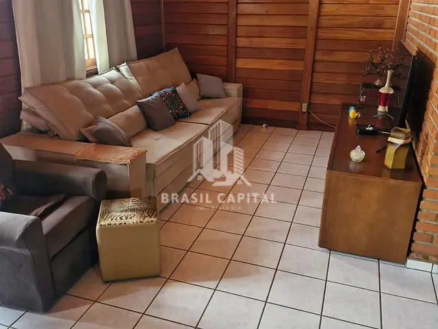 Casa 4 quartos e 3 banheiros, à venda, no bairro Jardim Ibiti do Paço em Sorocaba