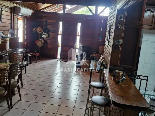 Casa 4 quartos e 3 banheiros, à venda, no bairro Jardim Ibiti do Paço em Sorocaba
