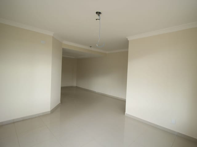 Casa com 182m² 3 quartos e 5 banheiros, à venda, no bairro Estrela em Ponta Grossa