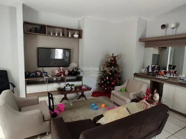Casa à venda, no bairro Horto em Teresina