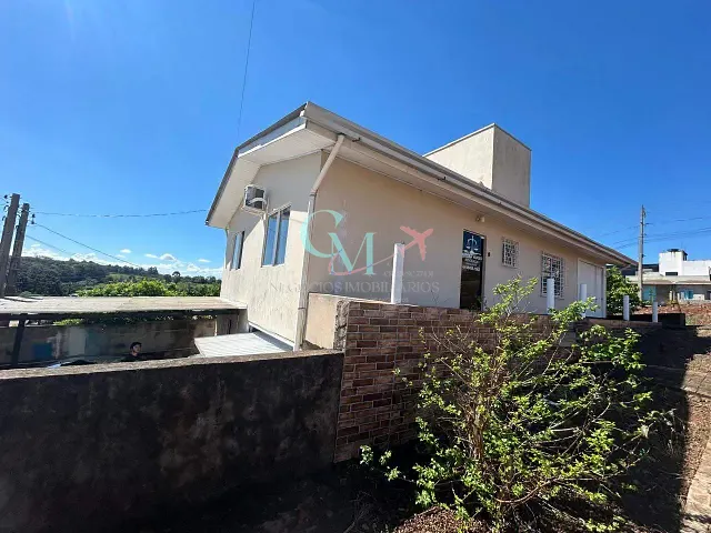 Casa com 200m² 5 quartos e 3 banheiros, à venda, no bairro Nossa S de Lurdes em Xanxerê