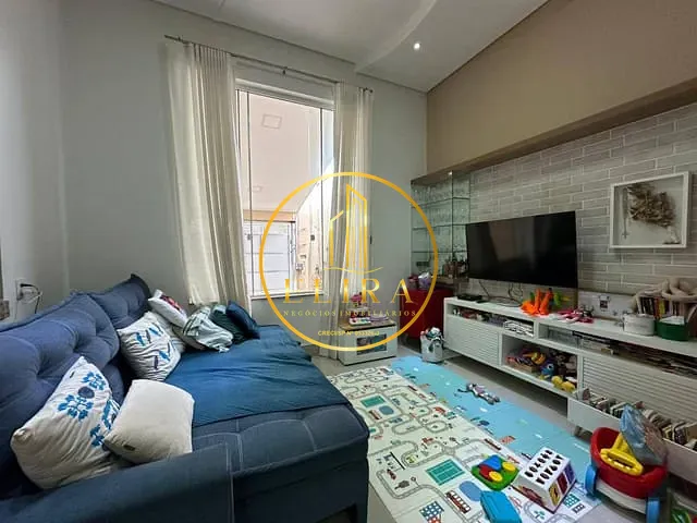 Casa com 150m² 3 quartos e 2 banheiros, à venda, no bairro Parque Universitário em Americana