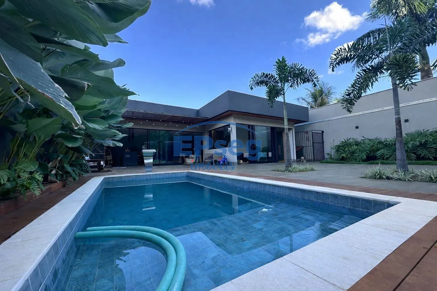 Casa, 2 quartos, 120 m² - Foto 1
