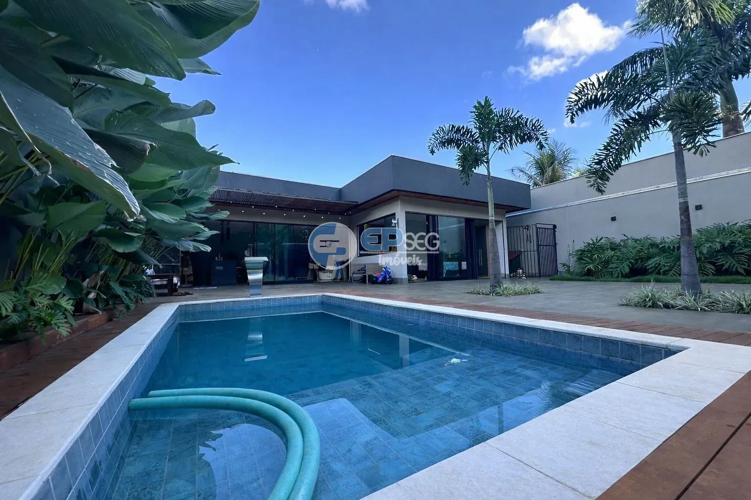 Casa, 2 quartos, 120 m² - Foto 1