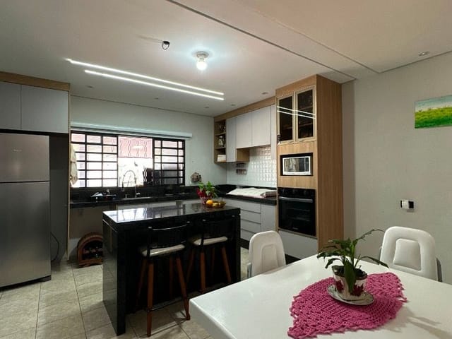 Casa com 150m² 3 quartos e 2 banheiros, à venda, no bairro Parque das Nações em Americana