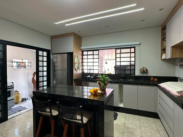 Casa com 150m² 3 quartos e 2 banheiros, à venda, no bairro Parque das Nações em Americana