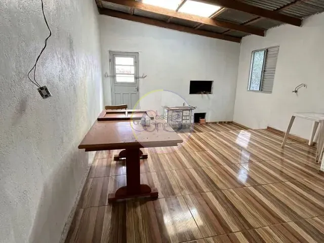 Casa 4 quartos e 3 banheiros, para alugar, no bairro Getúlio Vargas em Rio Grande
