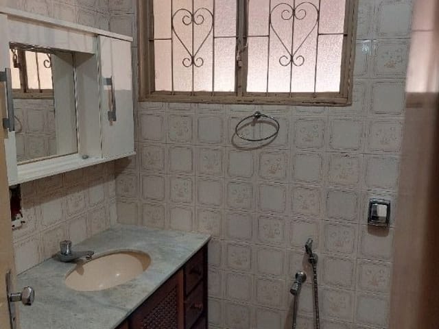Casa com 194m² 2 quartos e 2 banheiros, para alugar, no bairro Vila Maria em Birigui