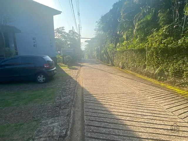 Casa com 170m² 3 quartos e 4 banheiros, à venda, no bairro Veloso (Cambaquara) em Ilhabela