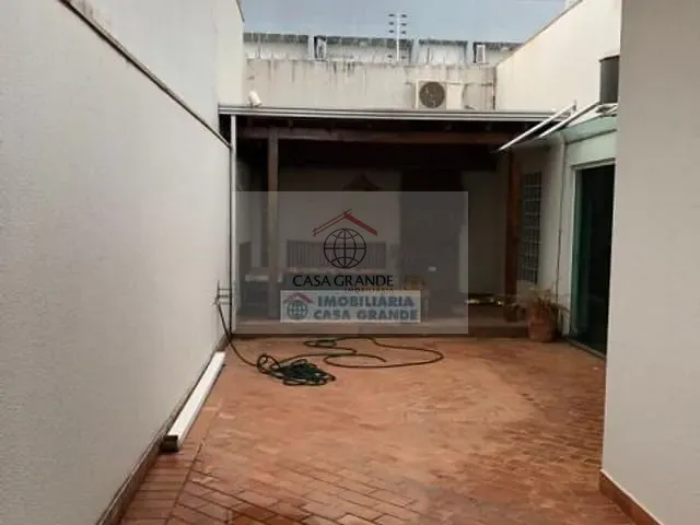 Casa com 308m² 2 quartos e 2 banheiros, à venda, no bairro Alto da Boa Vista em Rolândia