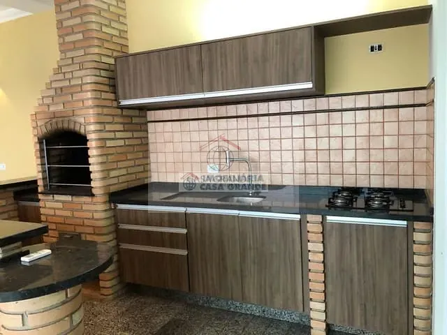 Casa com 308m² 2 quartos e 2 banheiros, à venda, no bairro Alto da Boa Vista em Rolândia