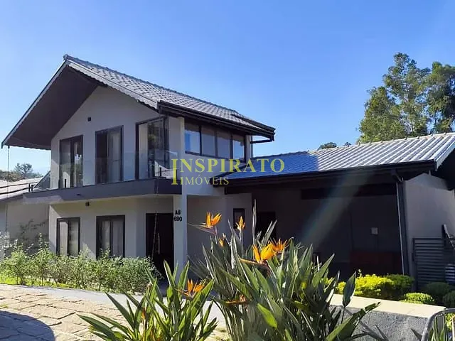 Casa com 1200m² 4 quartos e 7 banheiros, à venda ou para alugar, no bairro Medeiros em Jundiaí