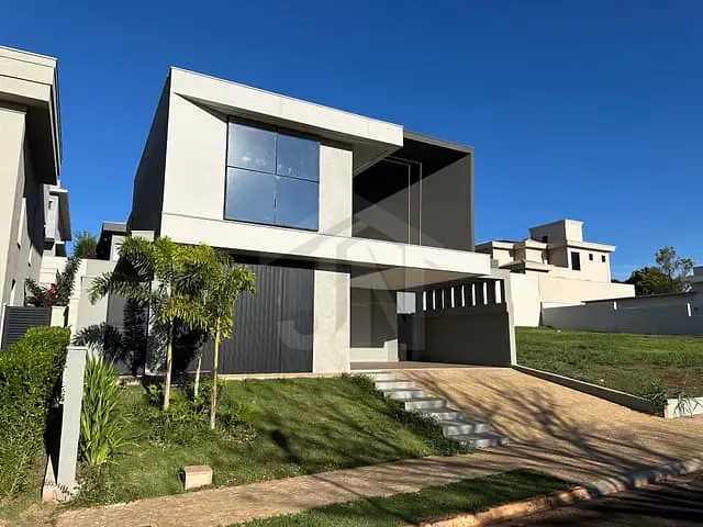 Casa com 364m² 4 quartos e 6 banheiros, à venda, no bairro Vila do Golf em Ribeirão Preto