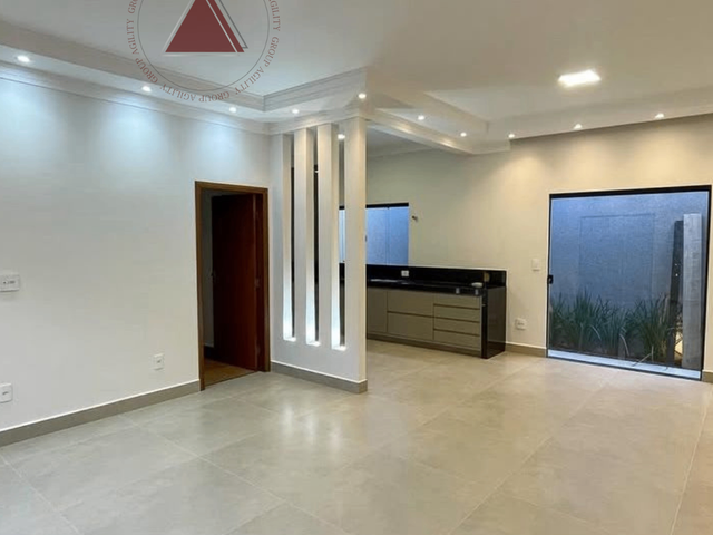Casa com 250m² 3 quartos e 3 banheiros, à venda, no bairro Residencial Colina do Espraiado em Franca