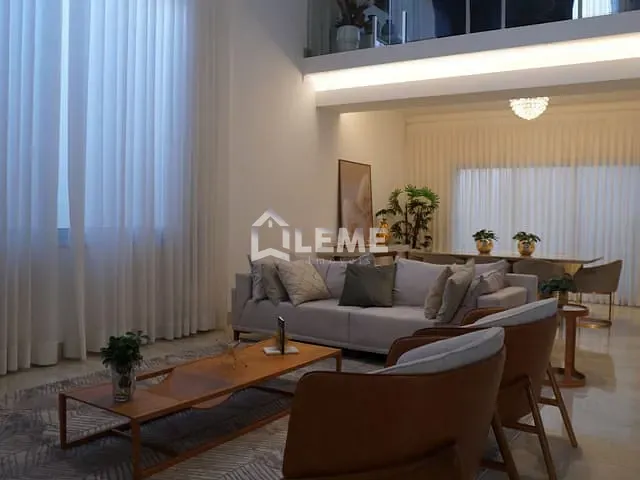 Casa com 360m² 4 quartos e 5 banheiros, à venda, no bairro Jardim Residencial do Bosque em Mococa