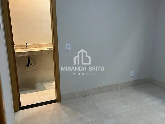 Casa 3 quartos e 2 banheiros, à venda, no bairro Residencial Solar Central Park em Aparecida de Goiânia