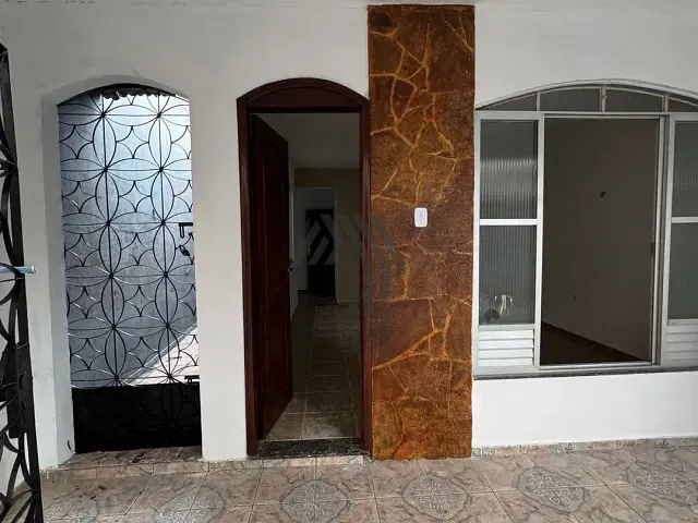 Casa 3 quartos e 1 banheiro, à venda, no bairro Nazaré em Belém