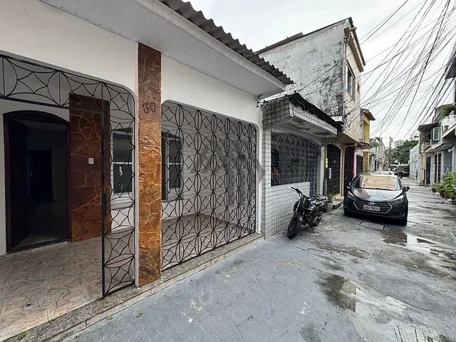Casa 3 quartos e 1 banheiro, à venda, no bairro Nazaré em Belém