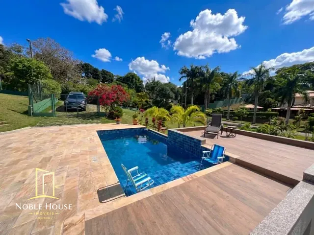Casa com 1144m² 4 quartos e 5 banheiros, à venda ou para alugar, no bairro Vista Alegre em Vinhedo