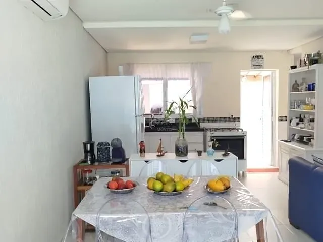 Sobrado com 100m² 2 quartos e 3 banheiros, à venda, no bairro Boraceia em Bertioga
