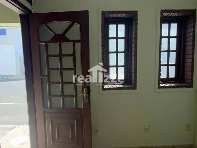 Casa com 104m², à venda, no bairro Santo Antônio em Itapira