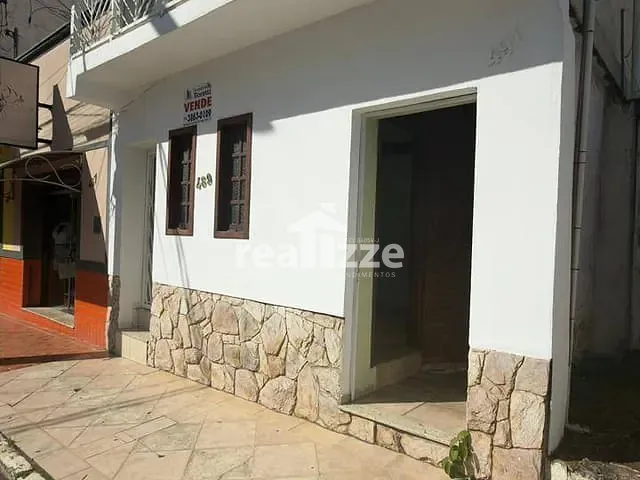 Casa com 104m², à venda, no bairro Santo Antônio em Itapira