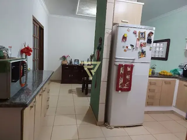 Casa com 200m² 3 quartos e 2 banheiros, à venda, no bairro Jardim Alexandre Balbo em Ribeirão Preto