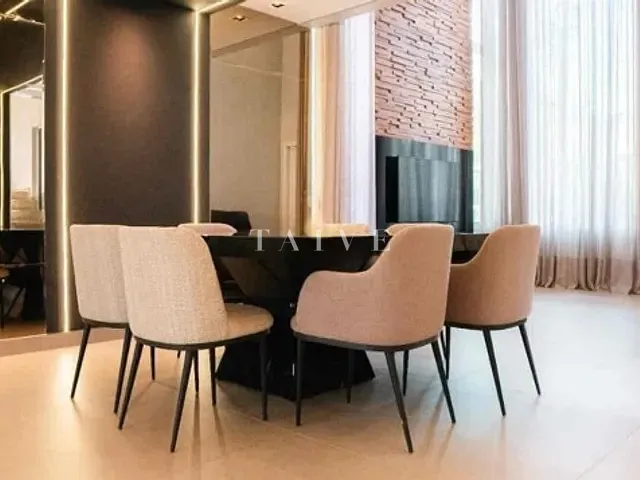 Casa com 562m² 3 quartos e 5 banheiros, à venda, no bairro Esperança em Londrina