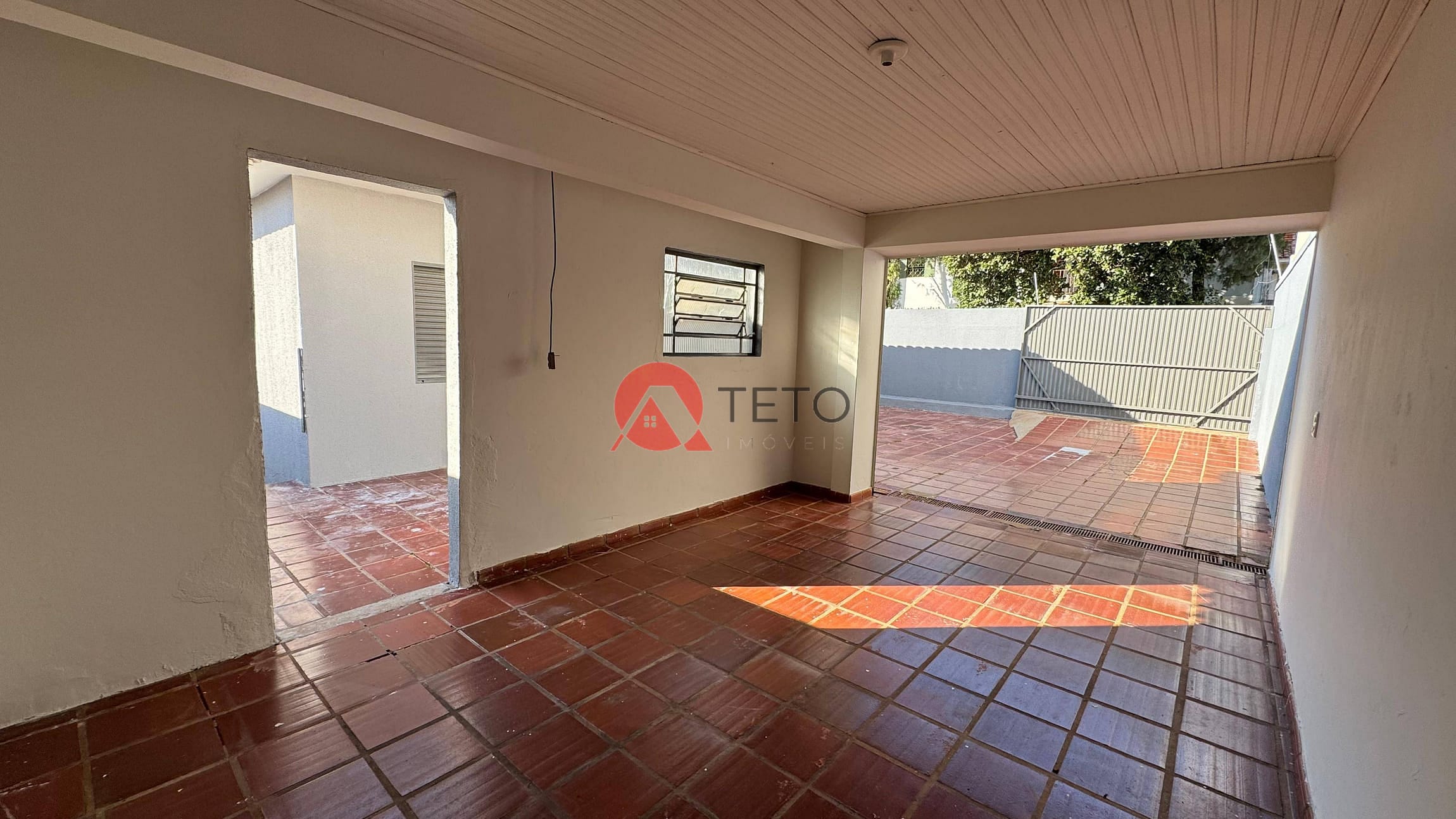 Casa para alugar com 3 quartos, 90m² - Foto 15