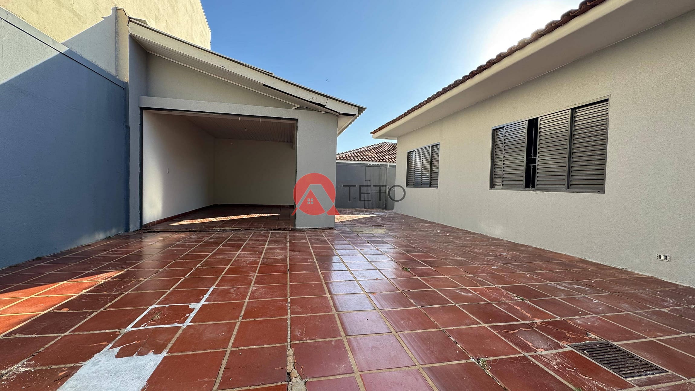Casa para alugar com 3 quartos, 90m² - Foto 14