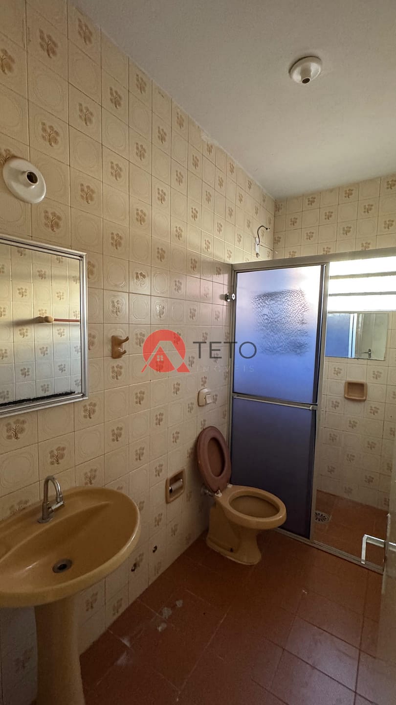 Casa para alugar com 3 quartos, 90m² - Foto 12