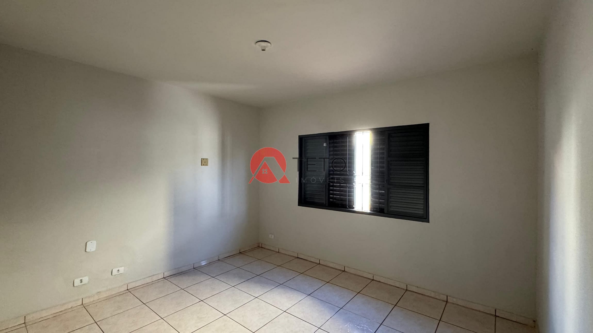 Casa para alugar com 3 quartos, 90m² - Foto 10