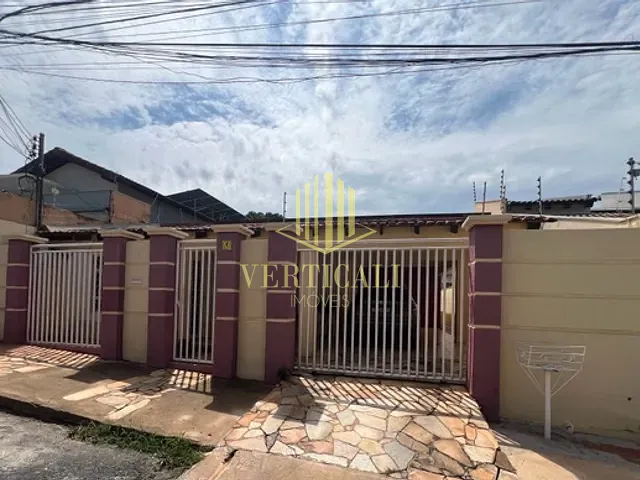 Casa com 360m² 3 quartos e 3 banheiros, à venda, no bairro Jardim Independência  em Cuiabá