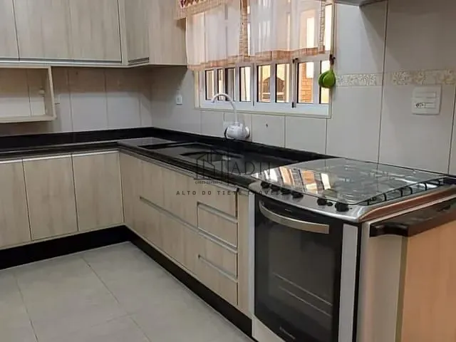 Casa 3 quartos e 2 banheiros, à venda, no bairro Vila Caputera em Mogi das Cruzes