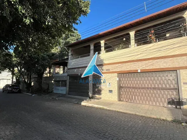 Casa 3 quartos e 4 banheiros, à venda, no bairro Grã-Duquesa em Governador Valadares