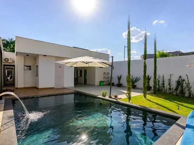 Casa com 600m² 3 quartos e 4 banheiros, à venda, no bairro Setor Habitacional Arniqueira (Águas Claras) em Brasília