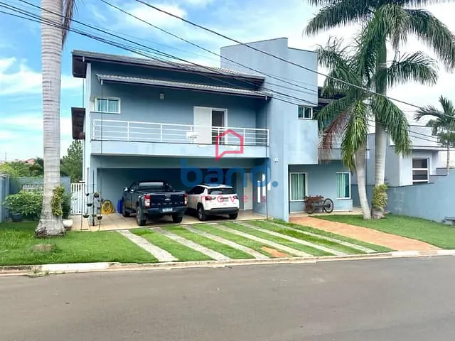 Casa com 500m² 4 quartos e 5 banheiros, à venda, no bairro Centro em Porto Feliz
