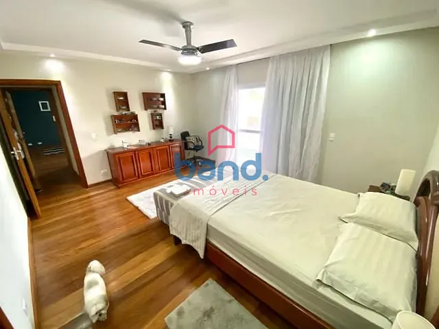 Casa com 500m² 4 quartos e 5 banheiros, à venda, no bairro Centro em Porto Feliz