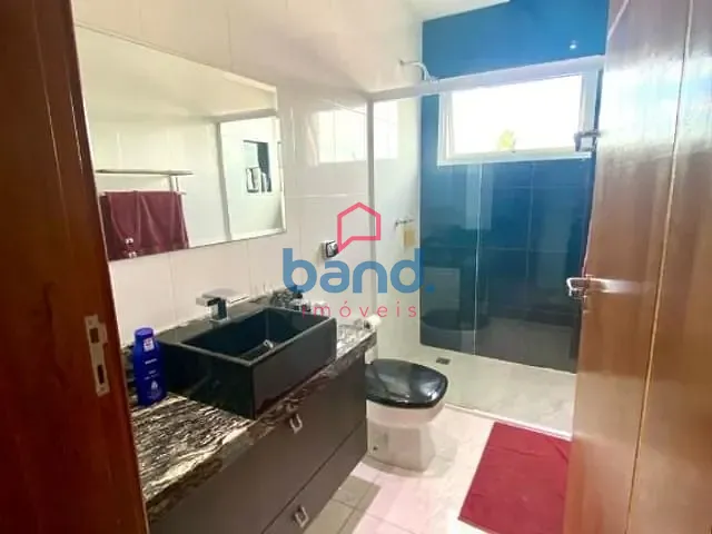 Casa com 500m² 4 quartos e 5 banheiros, à venda, no bairro Centro em Porto Feliz