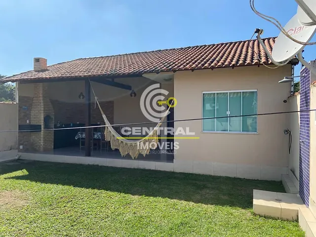 Casa 3 quartos e 2 banheiros, à venda, no bairro Caluge em Itaboraí