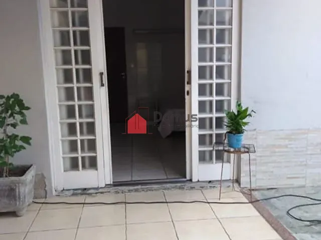 Casa à venda, no bairro Jardim Yassuda em Pindamonhangaba