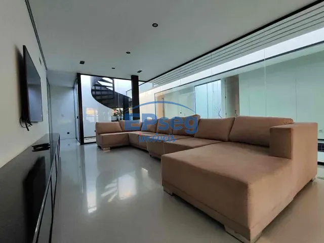 Casa com 811m² 4 quartos e 1 banheiro, à venda, no bairro Jardim União em Cambé