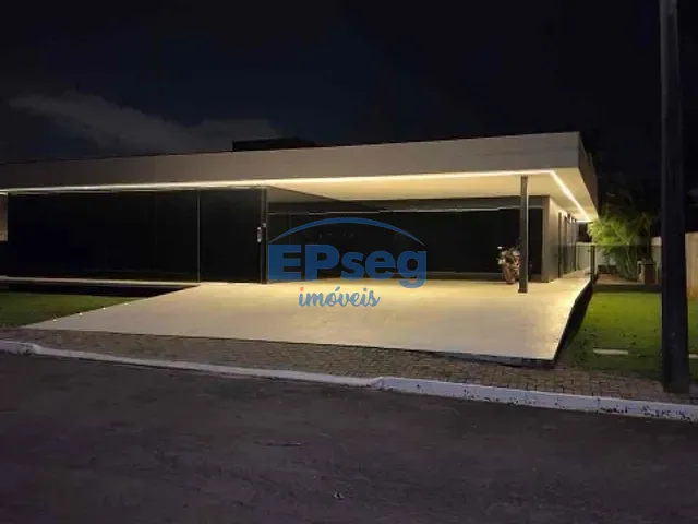 Casa com 811m² 4 quartos e 1 banheiro, à venda, no bairro Jardim União em Cambé