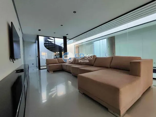 Casa com 811m² 4 quartos e 1 banheiro, à venda, no bairro Jardim União em Cambé
