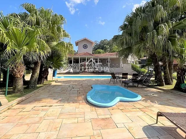 Casa com 345m² 4 quartos e 5 banheiros, à venda, no bairro Jardim São Paulo II em Cotia