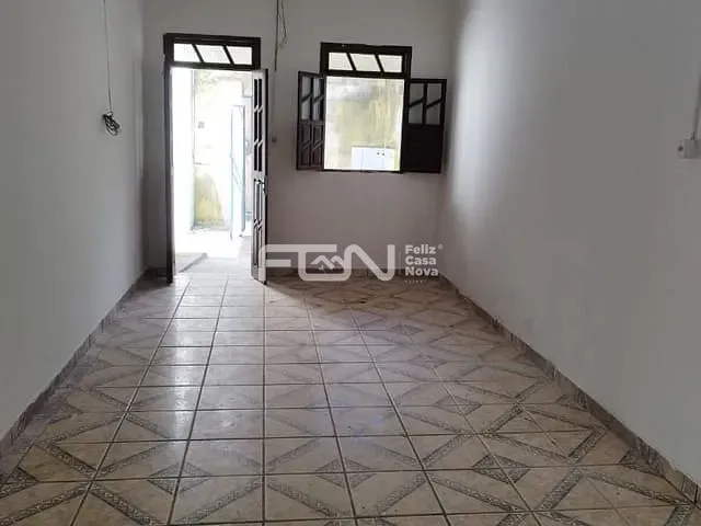 Casa com 100m² 2 quartos e 2 banheiros, à venda, no bairro novo horizonte em Camaçari
